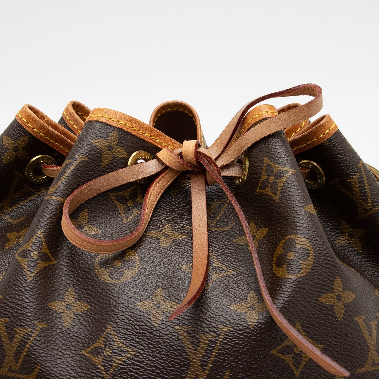 Louis Vuitton Vintage Monogram Canvas Petit Noe Shoulder Bag -  (SHF-xuJqqh)