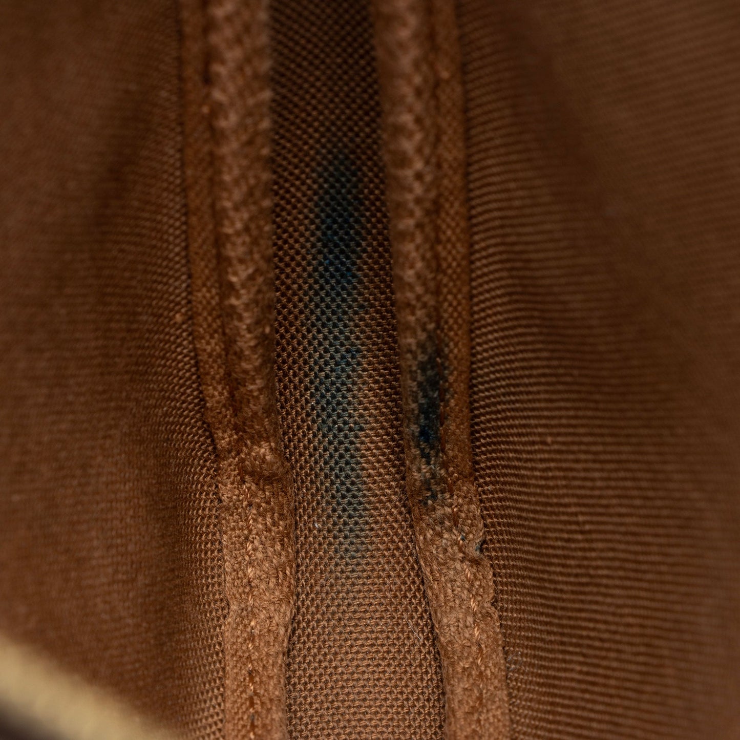Louis Vuitton Vintage Monogram Canvas Pochette Accessoires (SHF-UFdRwc)