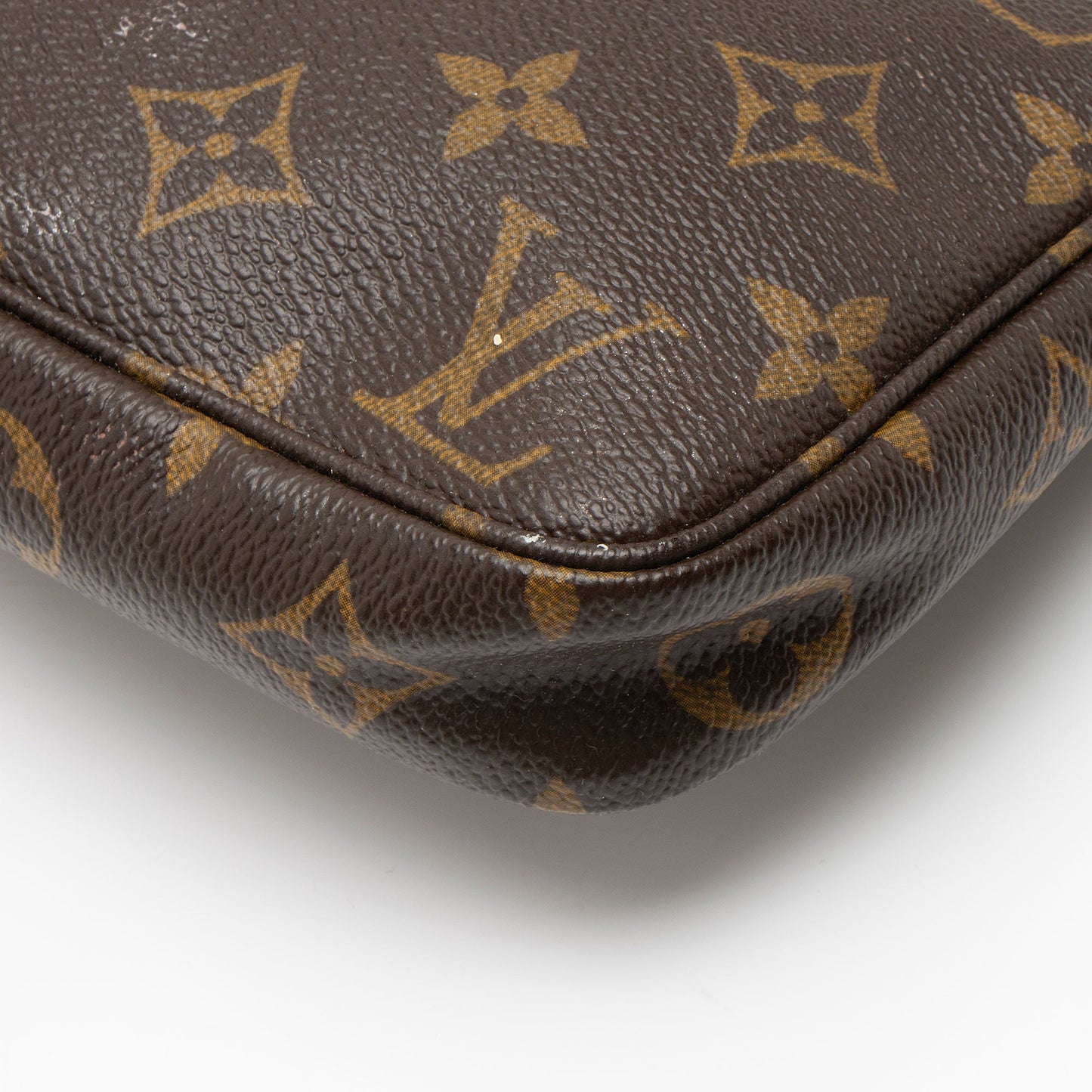 Louis Vuitton Vintage Monogram Canvas Pochette Accessoires