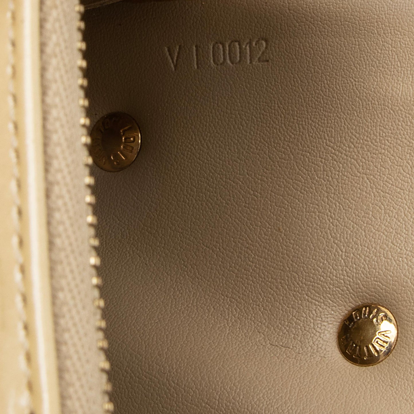 Louis Vuitton Vintage Monogram Vernis Lexington Pochette -  (SHF-23085)