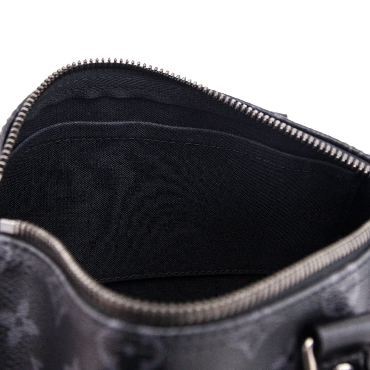 Louis Vuitton Reverse Monogram Eclipse Keepall Bandouliere 25