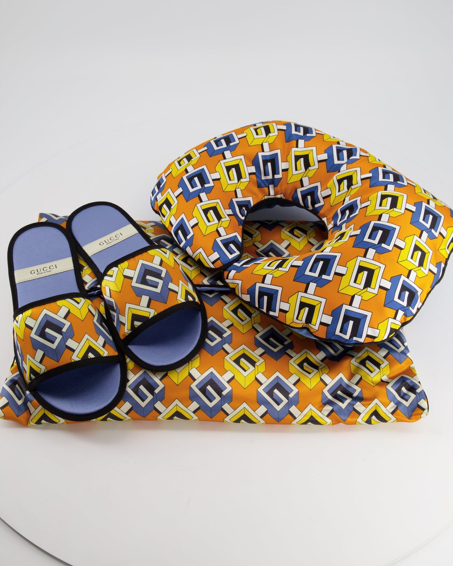 Luxury Gucci Trending 2025 Blue and Orange Travel Silk Set Neck Pillow and Slippers size M
