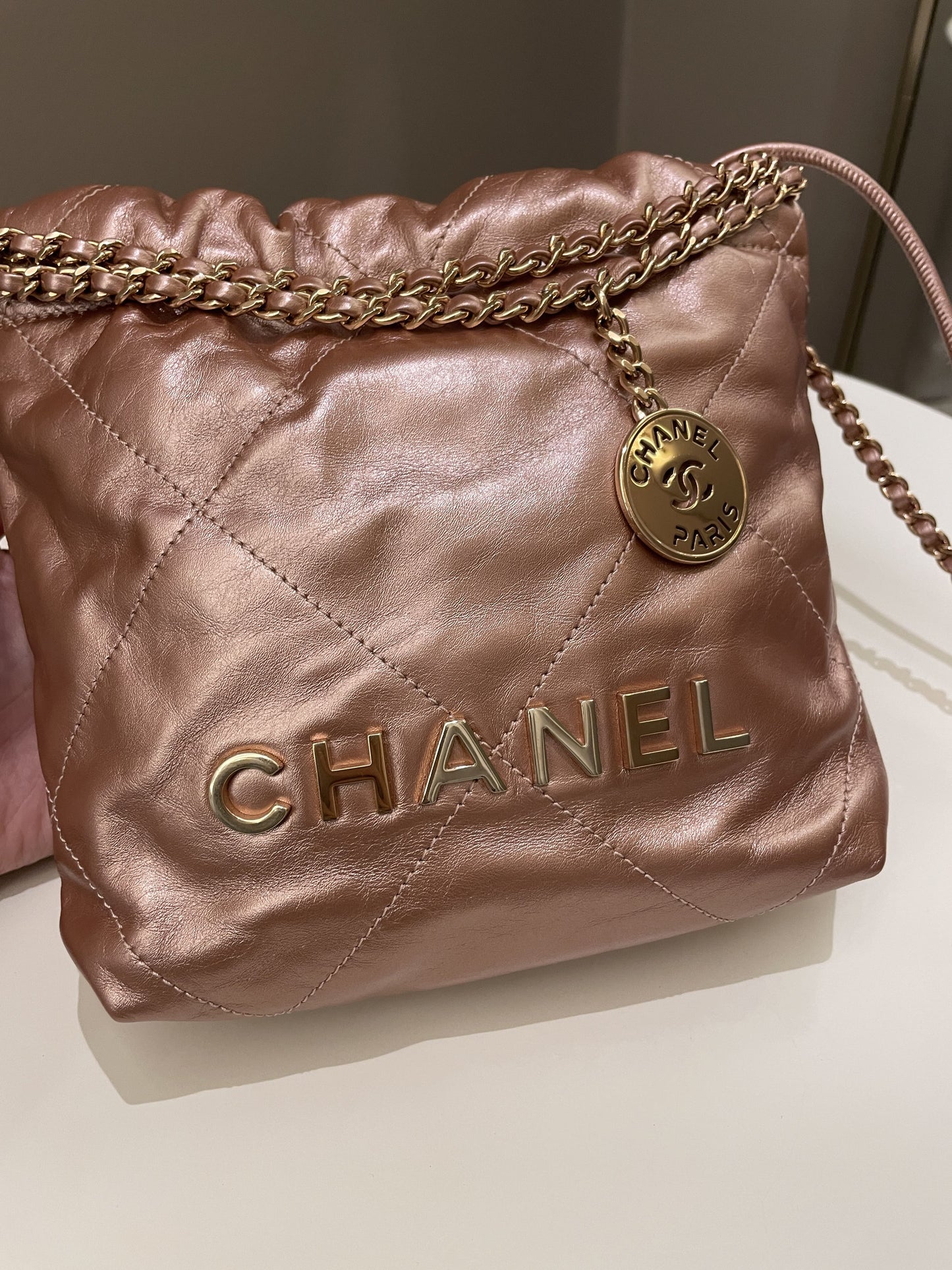 Luxury Chanel 23S Mini 22 Metallic Rose Gold Copper
