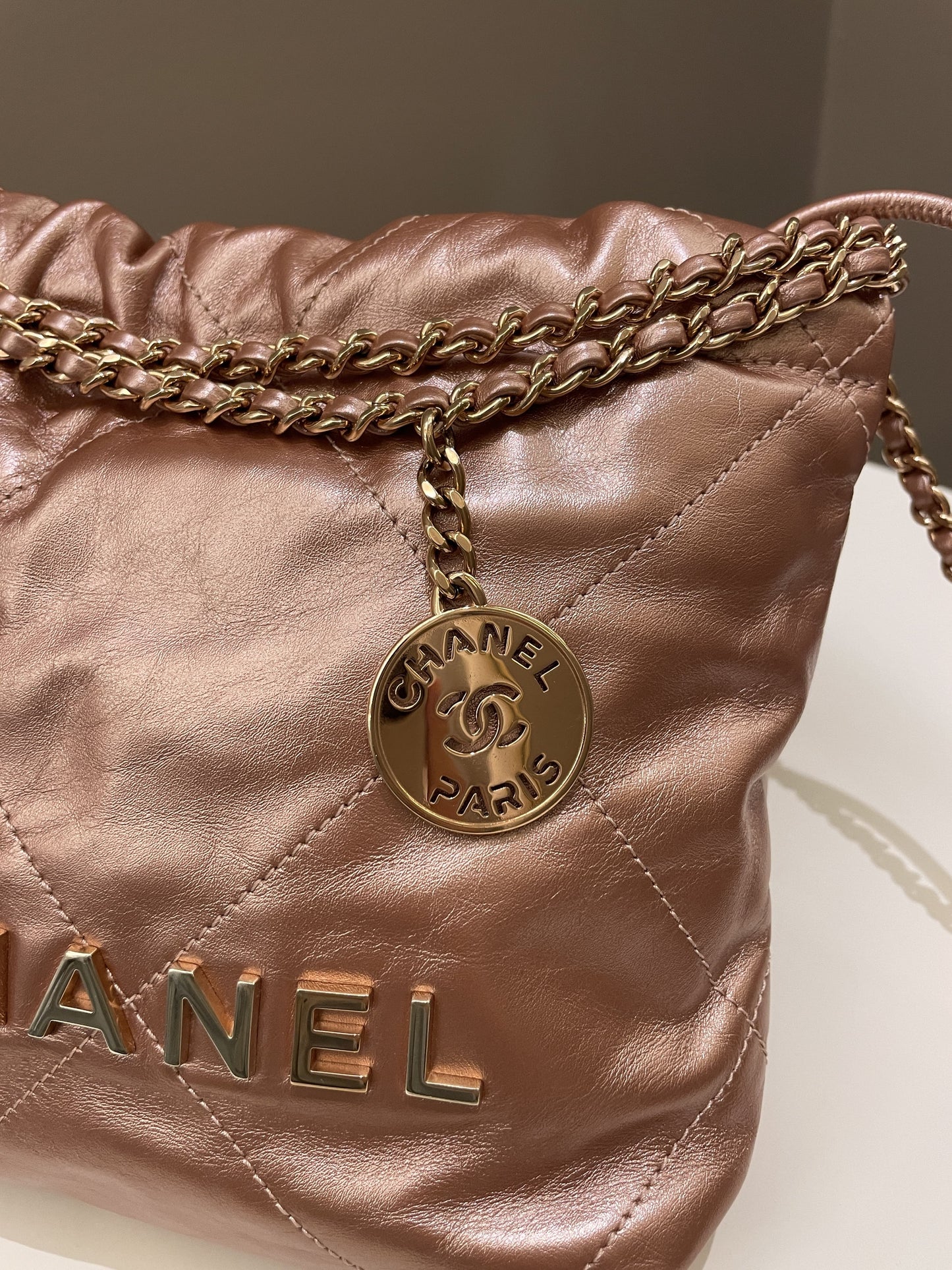 Luxury Chanel 23S Mini 22 Metallic Rose Gold Copper
