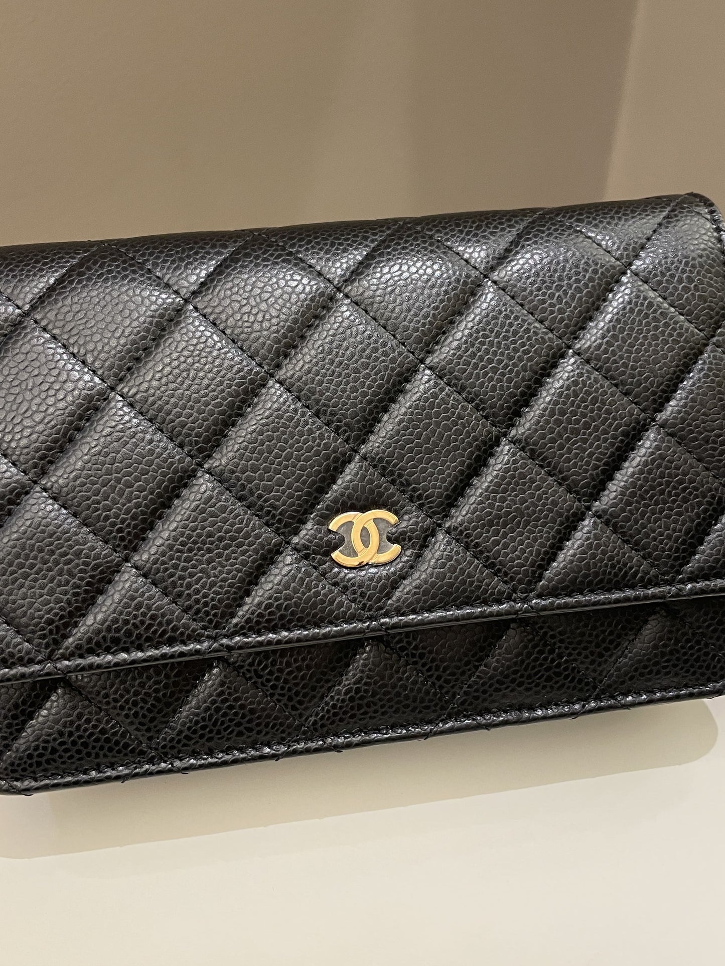 Luxury Chanel Classic Quilted Wallet on Chain Black Caviar
