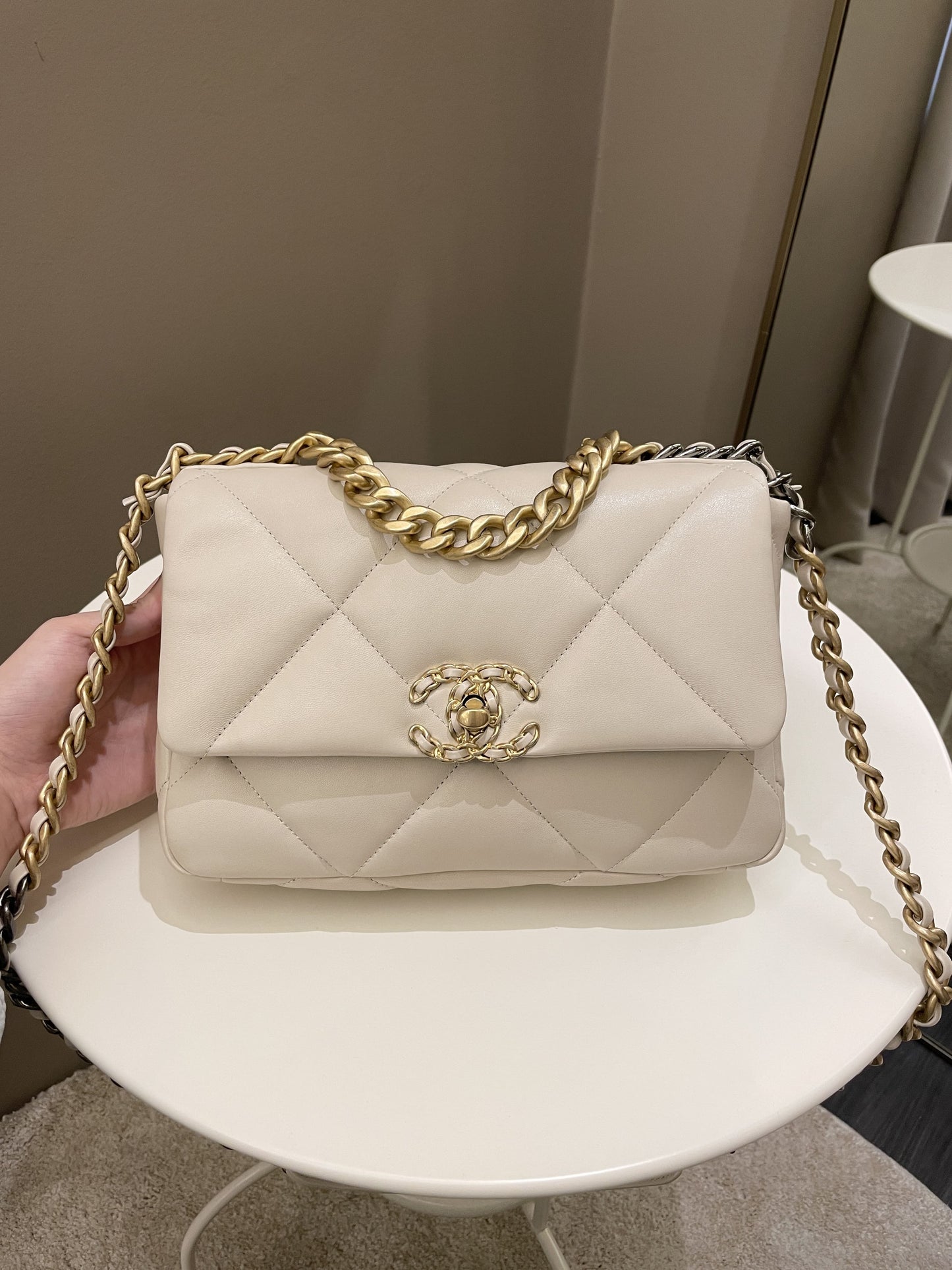 Luxury Chanel 19 Flap Bag Beige Lambskin