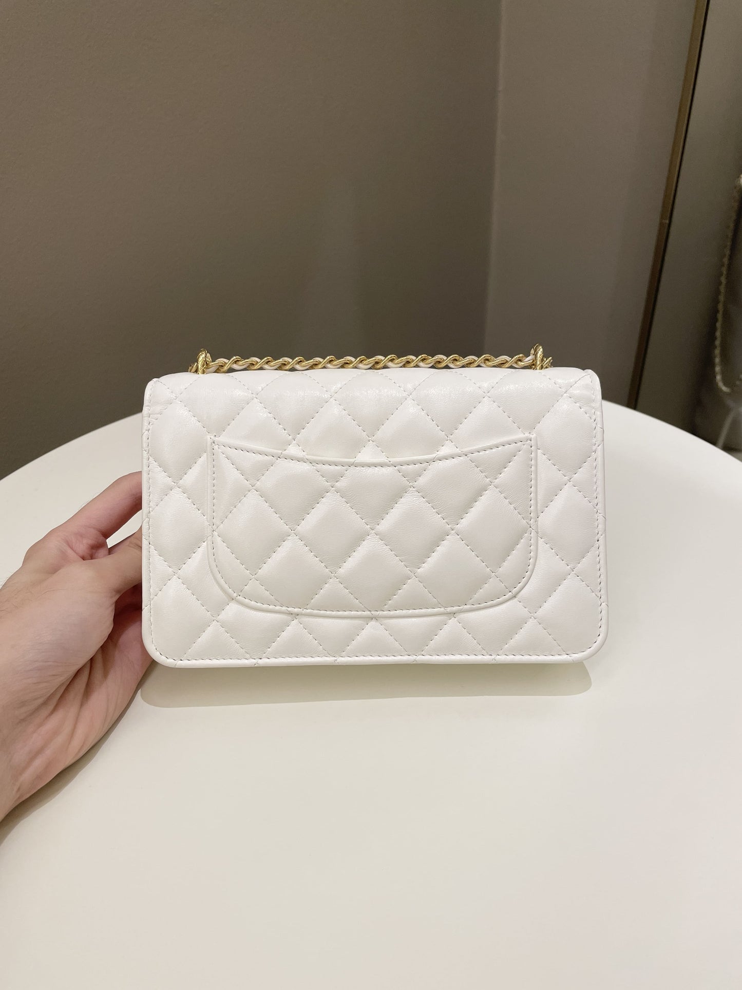 Luxury Chanel Quilted Wallet on Chain White Calfskin