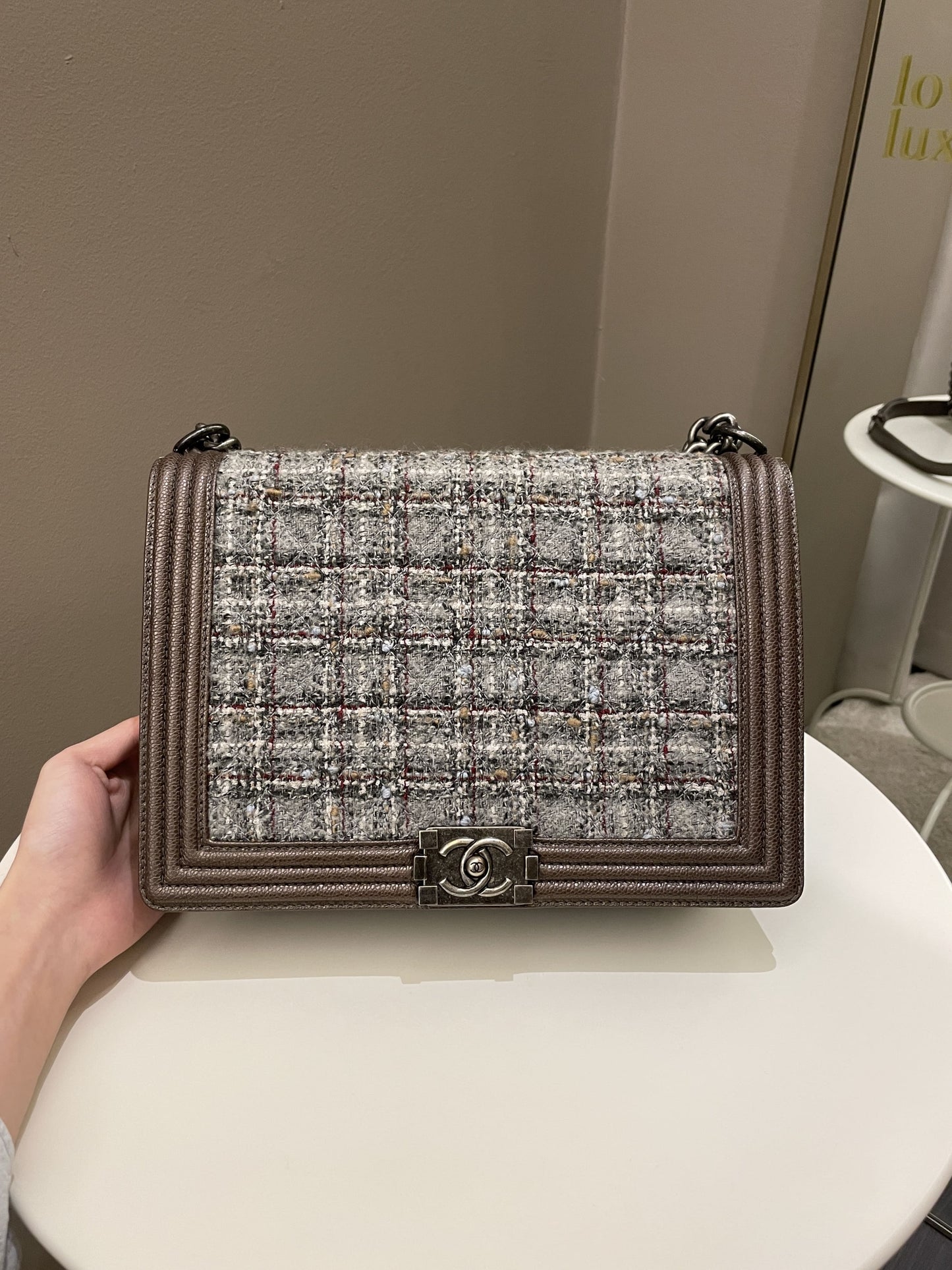 Luxury Chanel Quilted Boy Large Toffee Caviar / Tweed