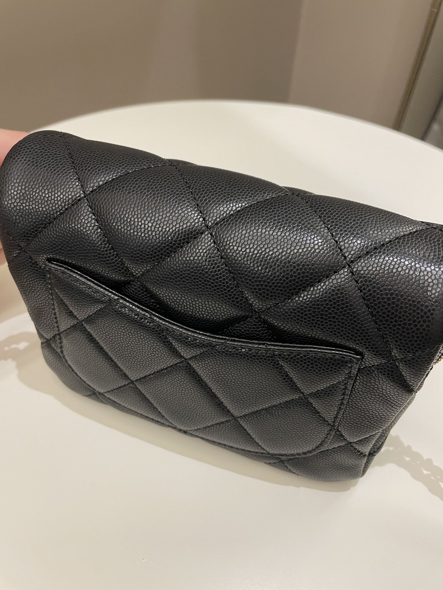 Luxury Chanel 22A Twist Your Button Mini Flap Bag Black Caviar