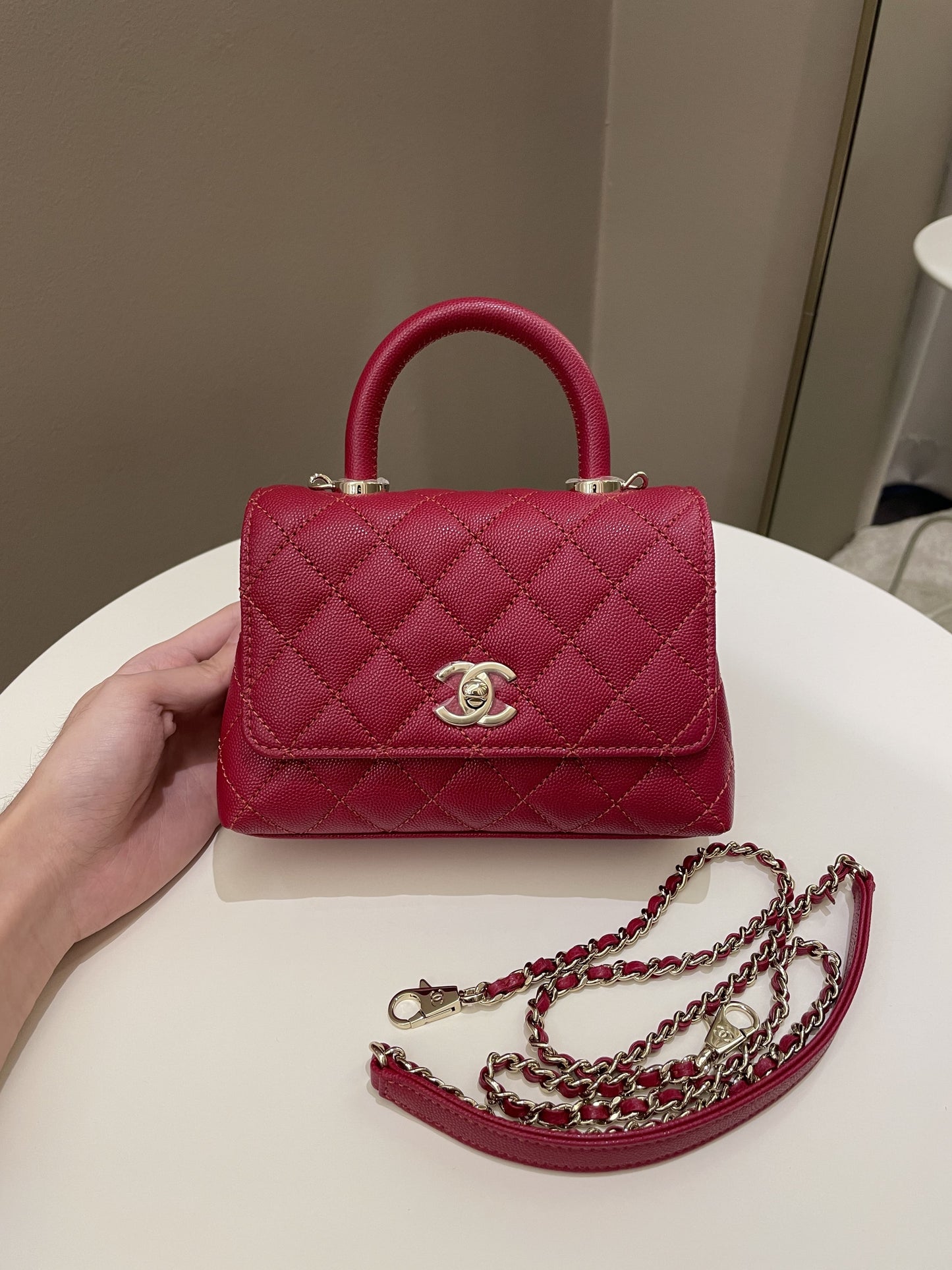 Luxury Chanel 22K Quilted Coco Handle Mini Lipstick Red Caviar