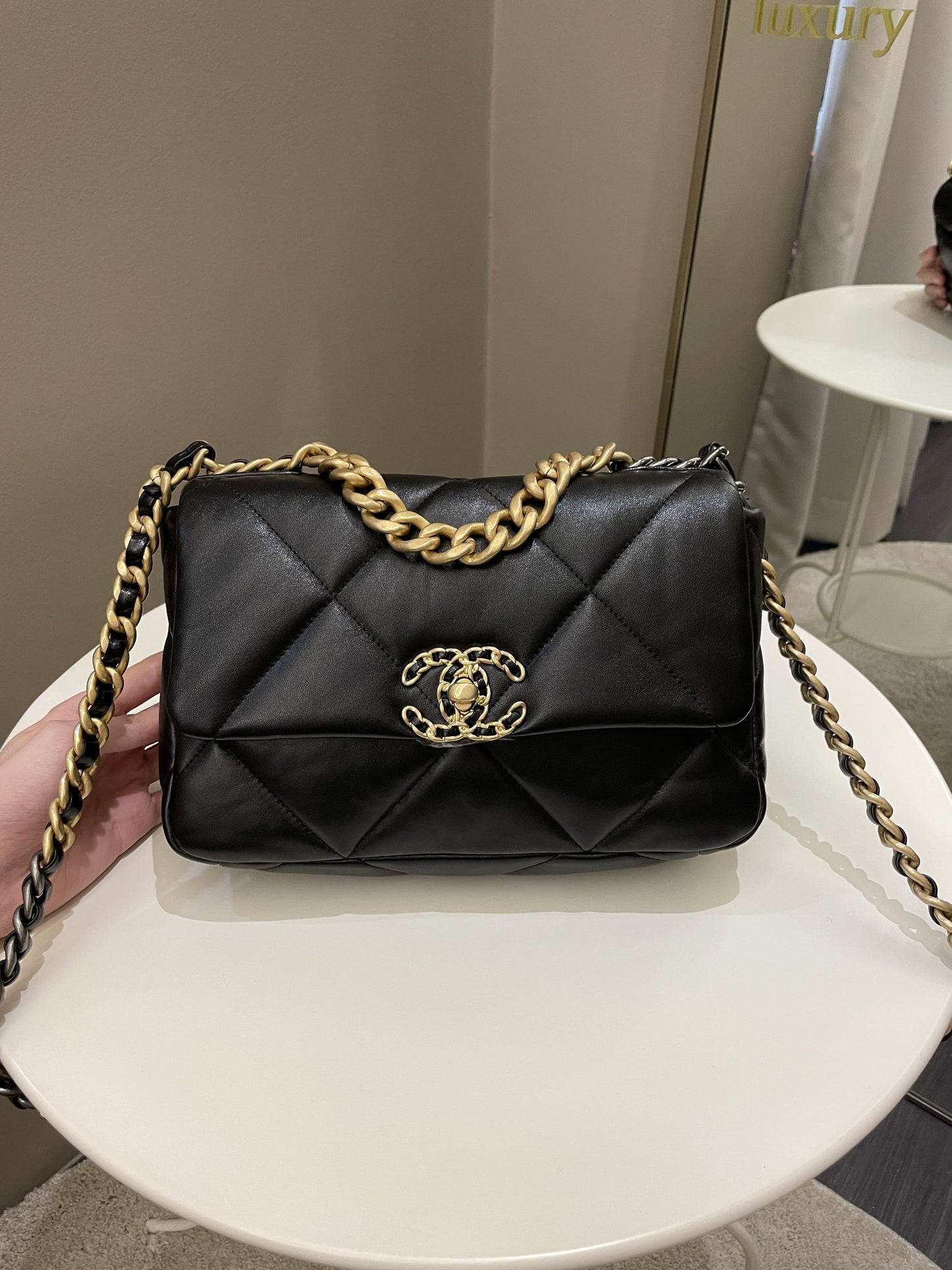 Luxury Chanel 19 Flap Bag Black Lambskin