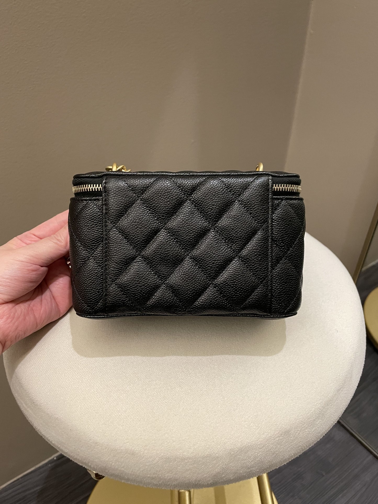 Luxury Chanel 23P Sweet Heart Vanity Rectangular Black Caviar