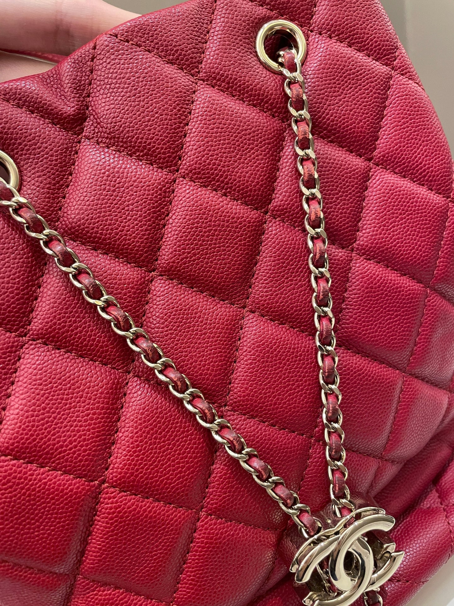 Luxury Chanel Rolled Up Bucket Drawstring Bag Red Caviar