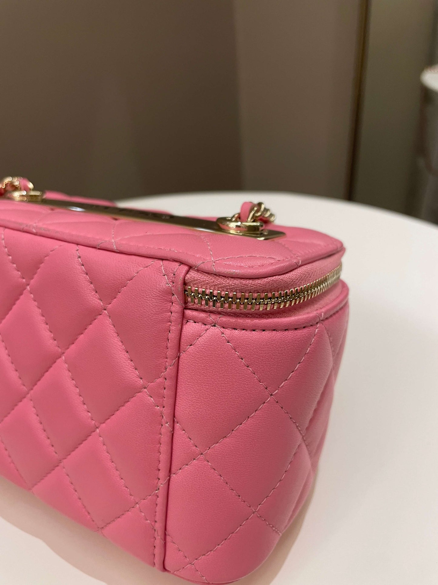 Luxury Chanel Trendy CC Vanity Case Pink Pink Lambskin
