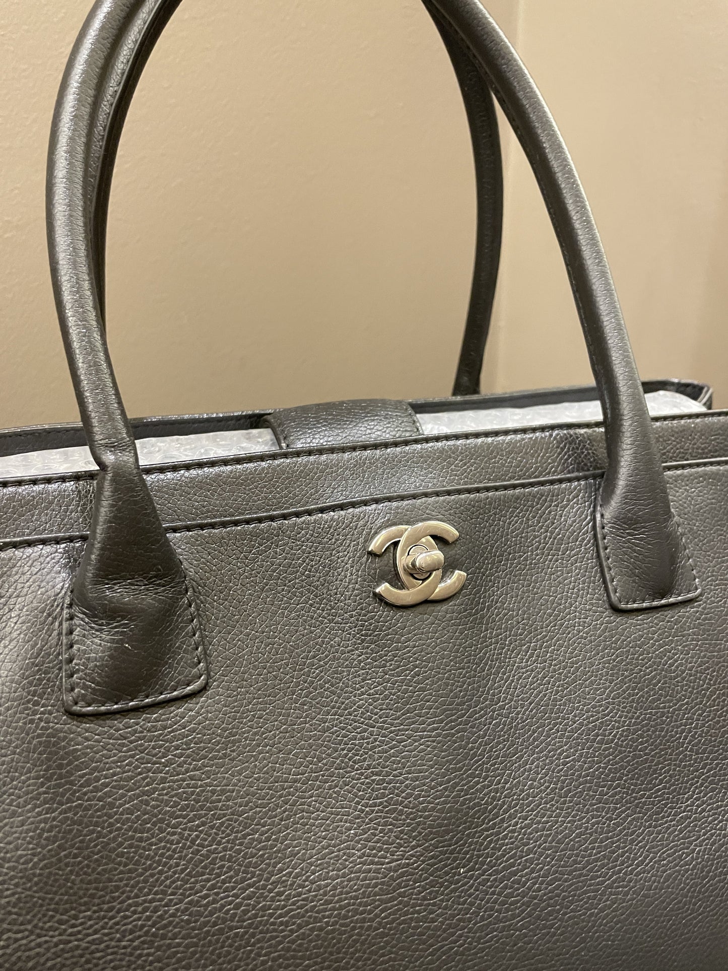 Luxury Chanel Executive Tote Bag Dark Grey Grainy Calfskin