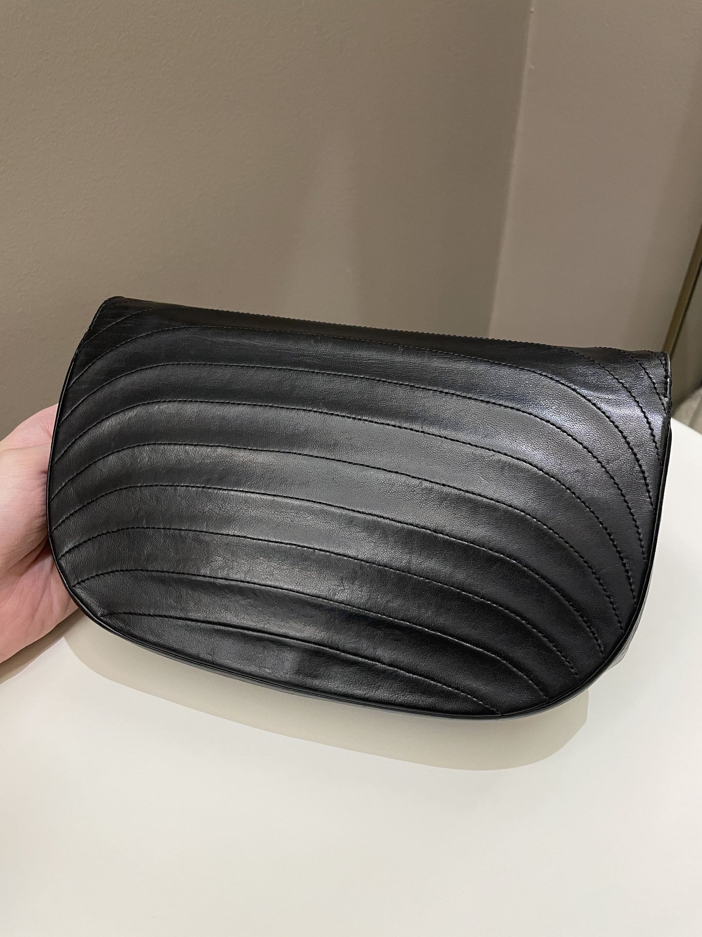 Luxury Chanel Vintage Crossbody Flap Bag Black Lambskin