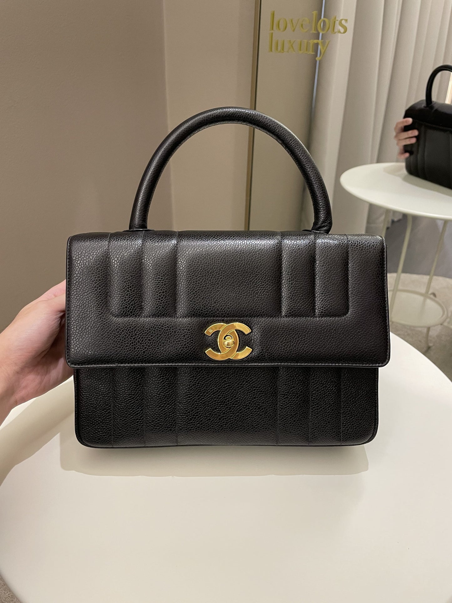 Luxury Chanel Vertical Quilted Top Handle  Black Caviar