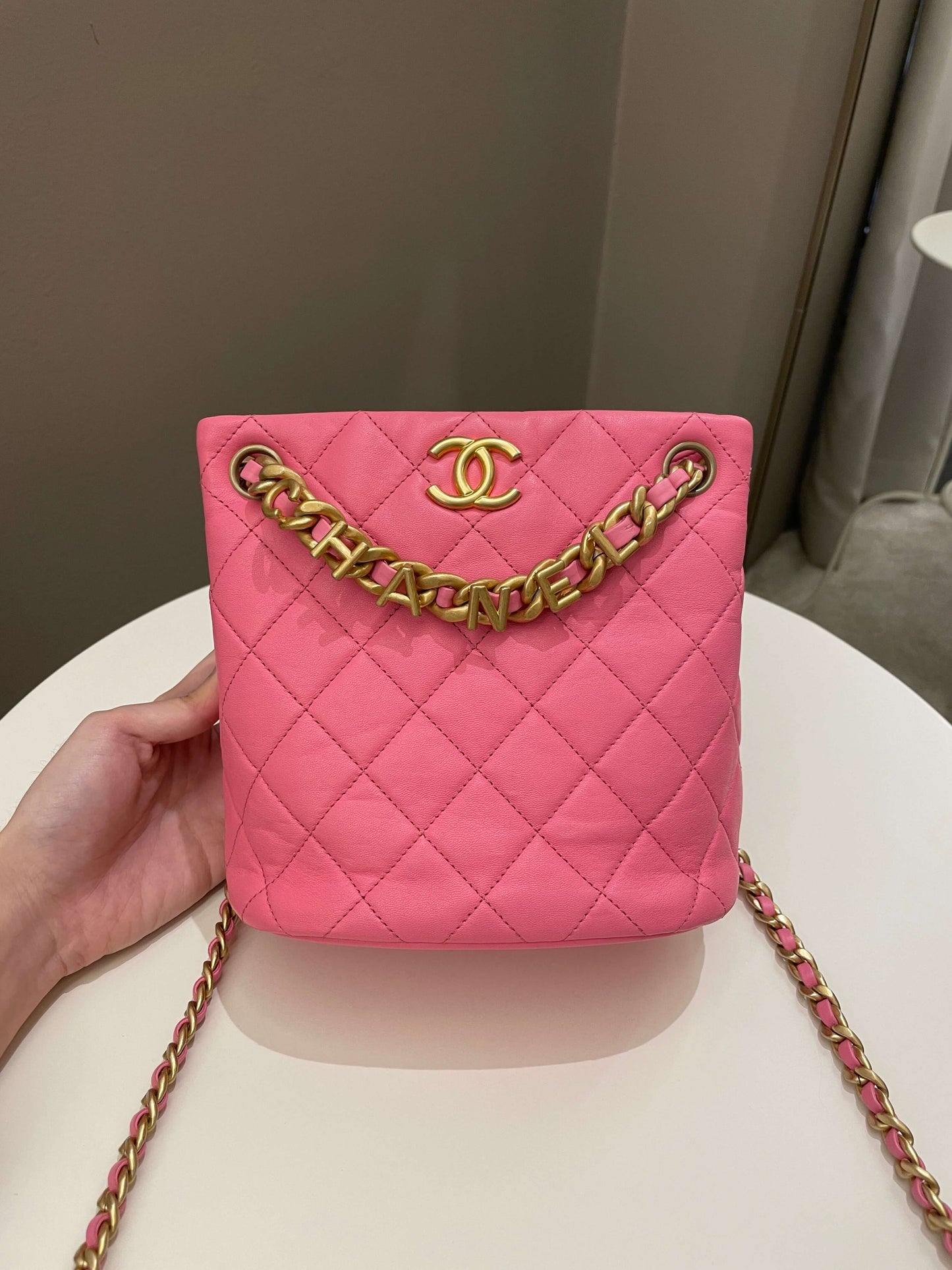 Luxury Chanel 23P Drawstring Bucket Bag Pink Stiff Lambskin