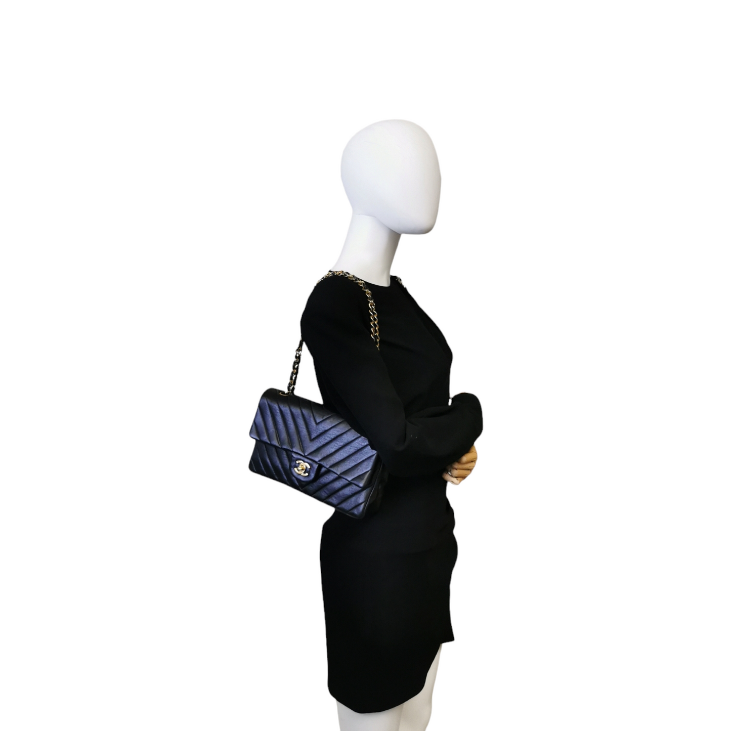 Luxury Chanel Classic Double Flap Chevron Black Lambskin Gold
