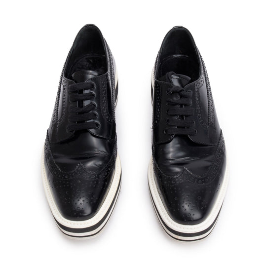 Prada Black Spazzolato Leather Eyelet Trim  Laced Oxford Shoes, Size 37