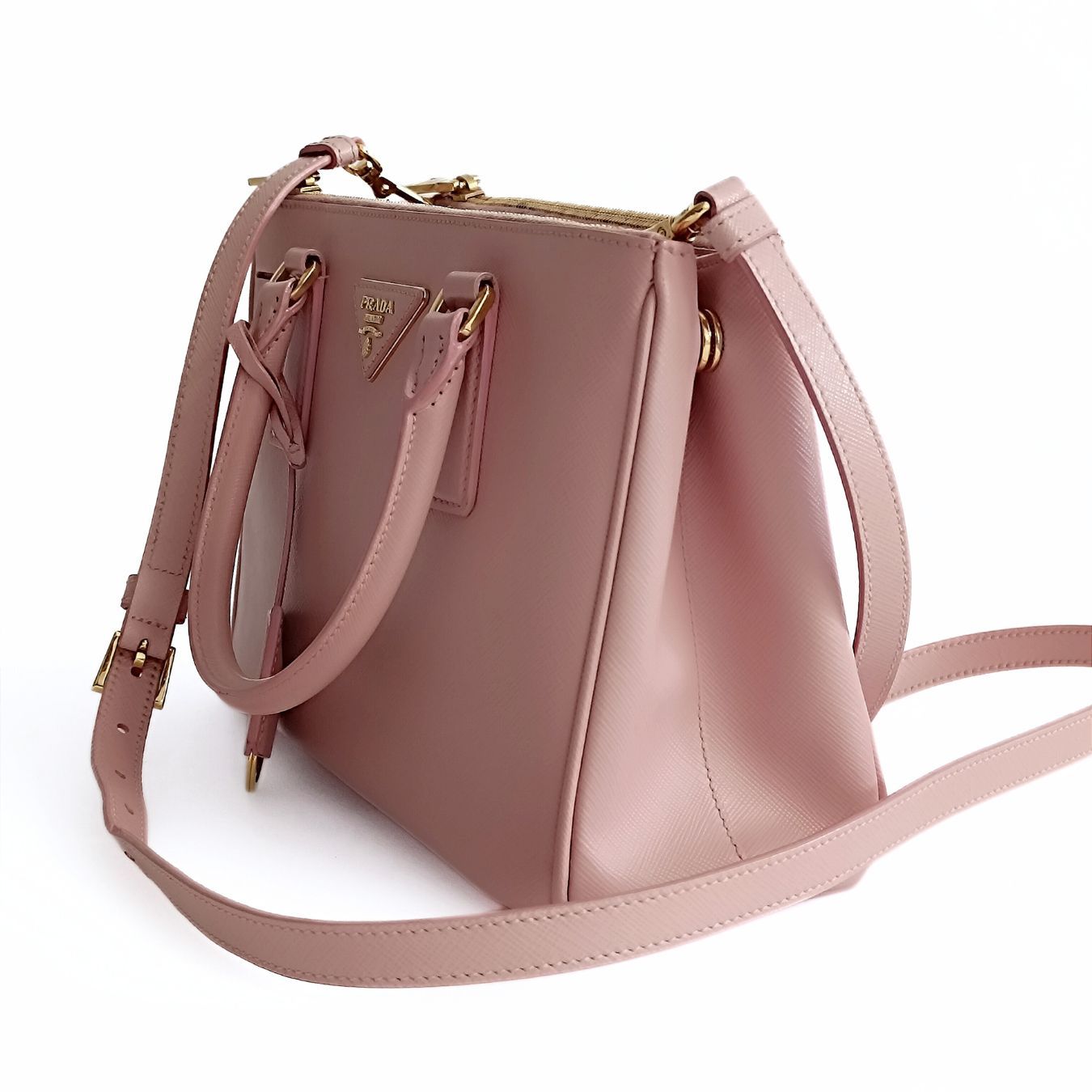 Luxury PradaLuxury PradaLuxury PradaGalleria Medium Saffiano Lux Orchidea shoulder bag