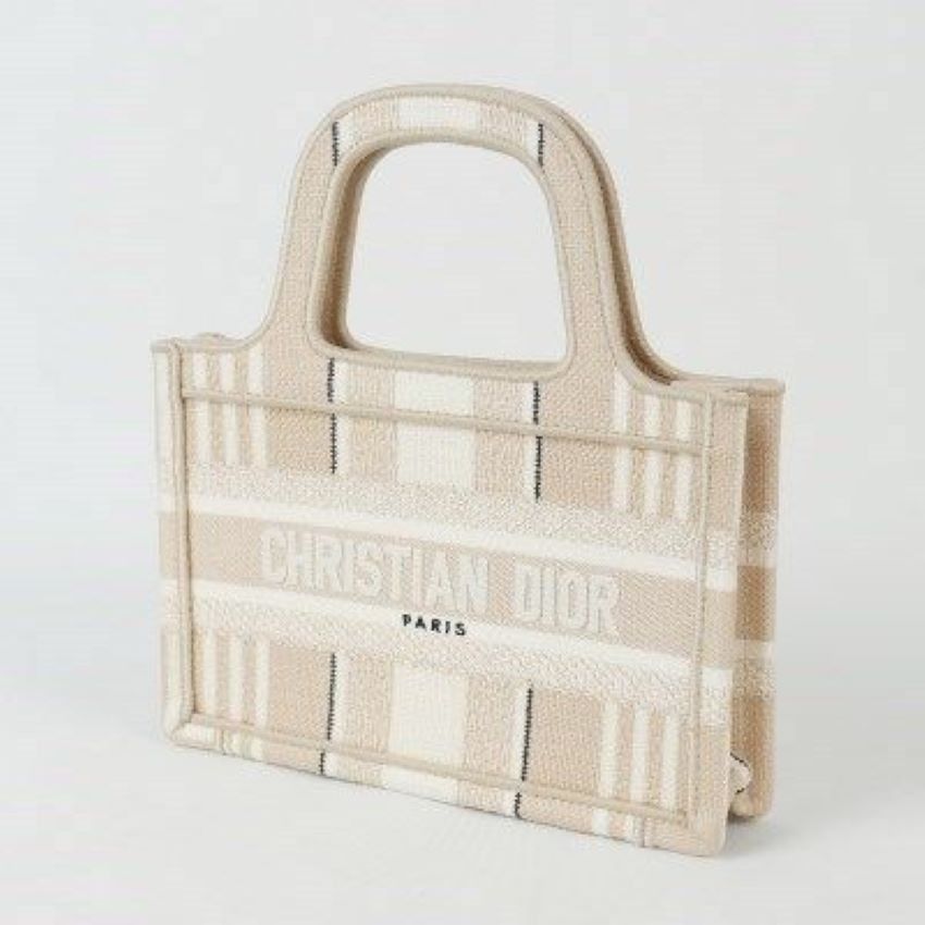 Luxury DiorBOOK TOTE MICRO BAG