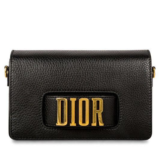 Luxury Dior Dio(r)evolution Flap Bag