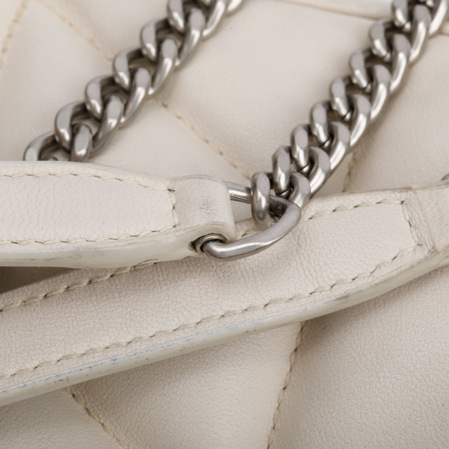 Saint Laurent 2020 White Nappa Leather Toy Puffer Loulou Shoulder Bag