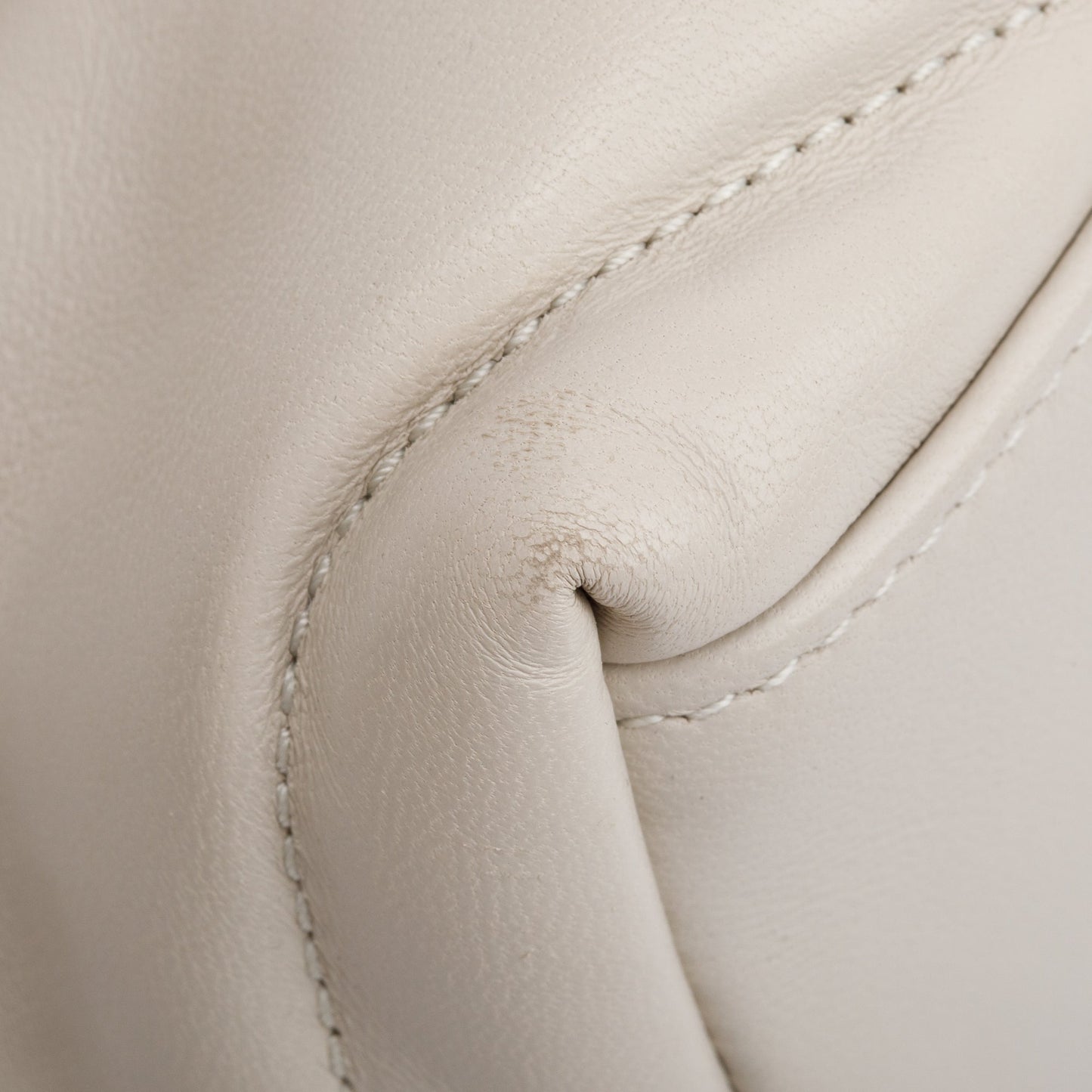 Saint Laurent 2022 White Nappa Leather Toy Puffer Loulou Shoulder Bag