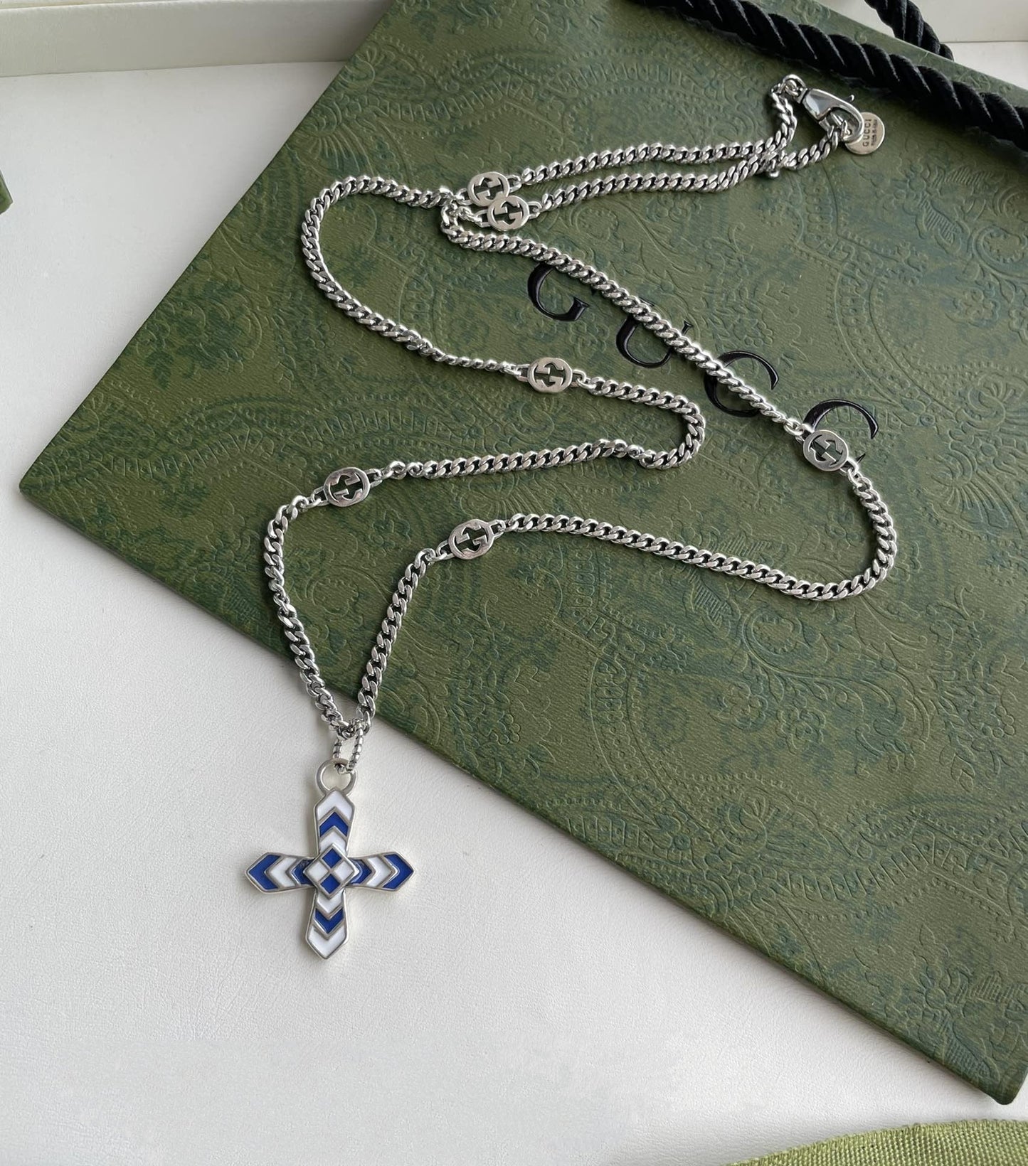 Luxury Gucci GG WOMEN'S NECKLACE WITH CROSS MOTIF PENDANT