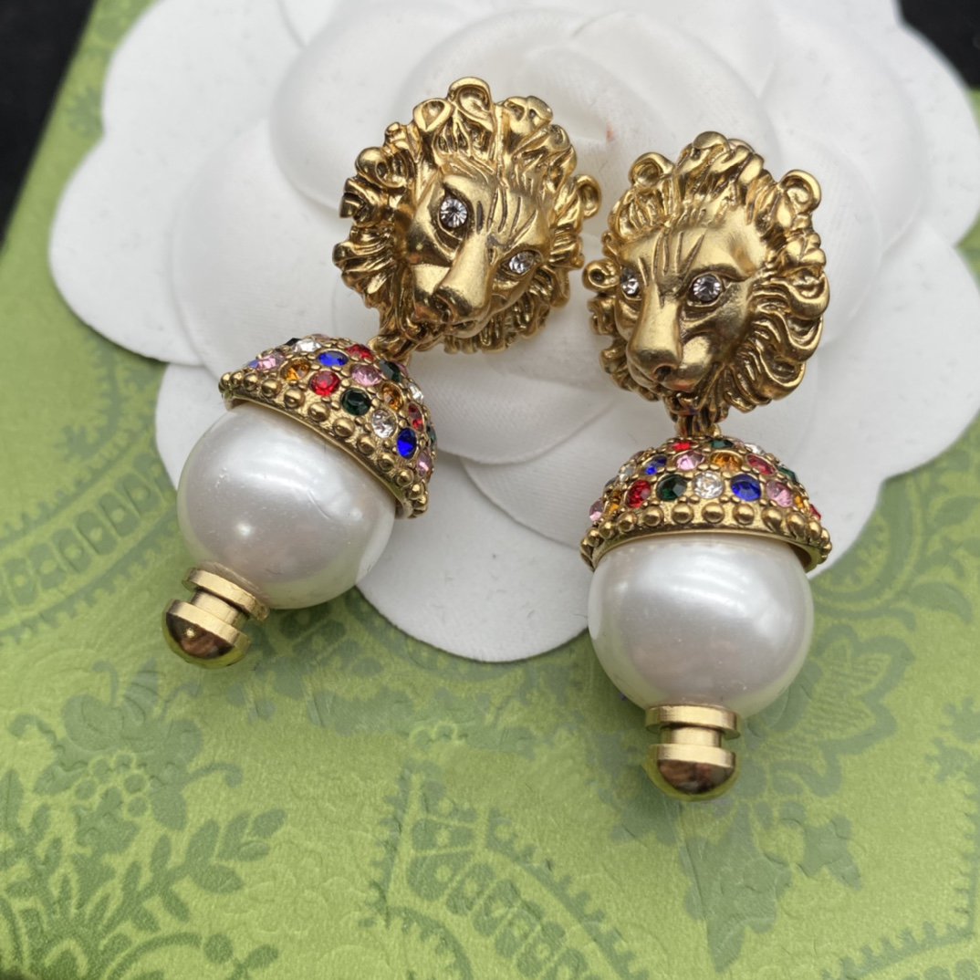 Luxury Gucci GG LION HEAD PEARL COLORED DIAMOND EARRINGS