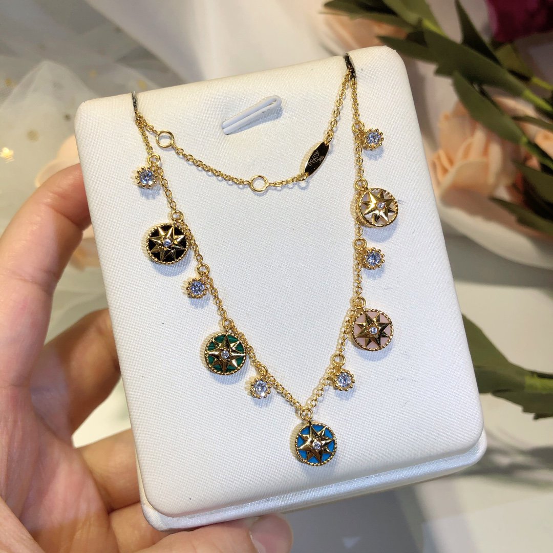 Luxury DiorROSE DES VENTS YELLOW GOLD NECKLACE