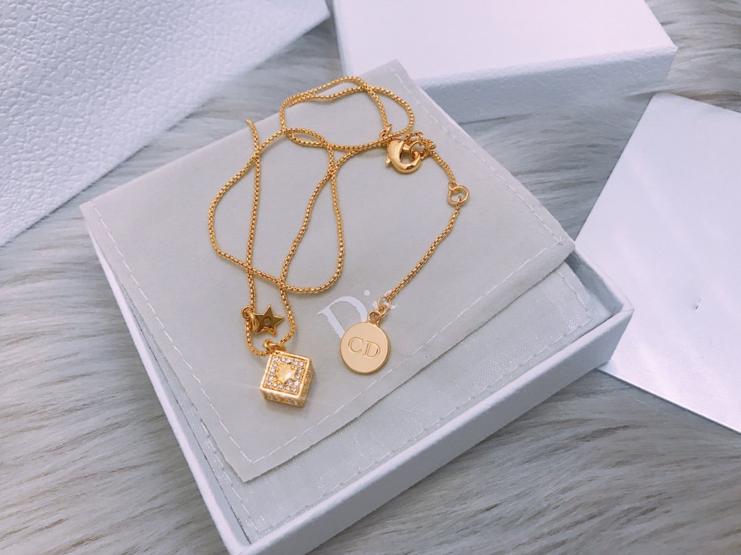 Luxury DiorDICE NECKLACE