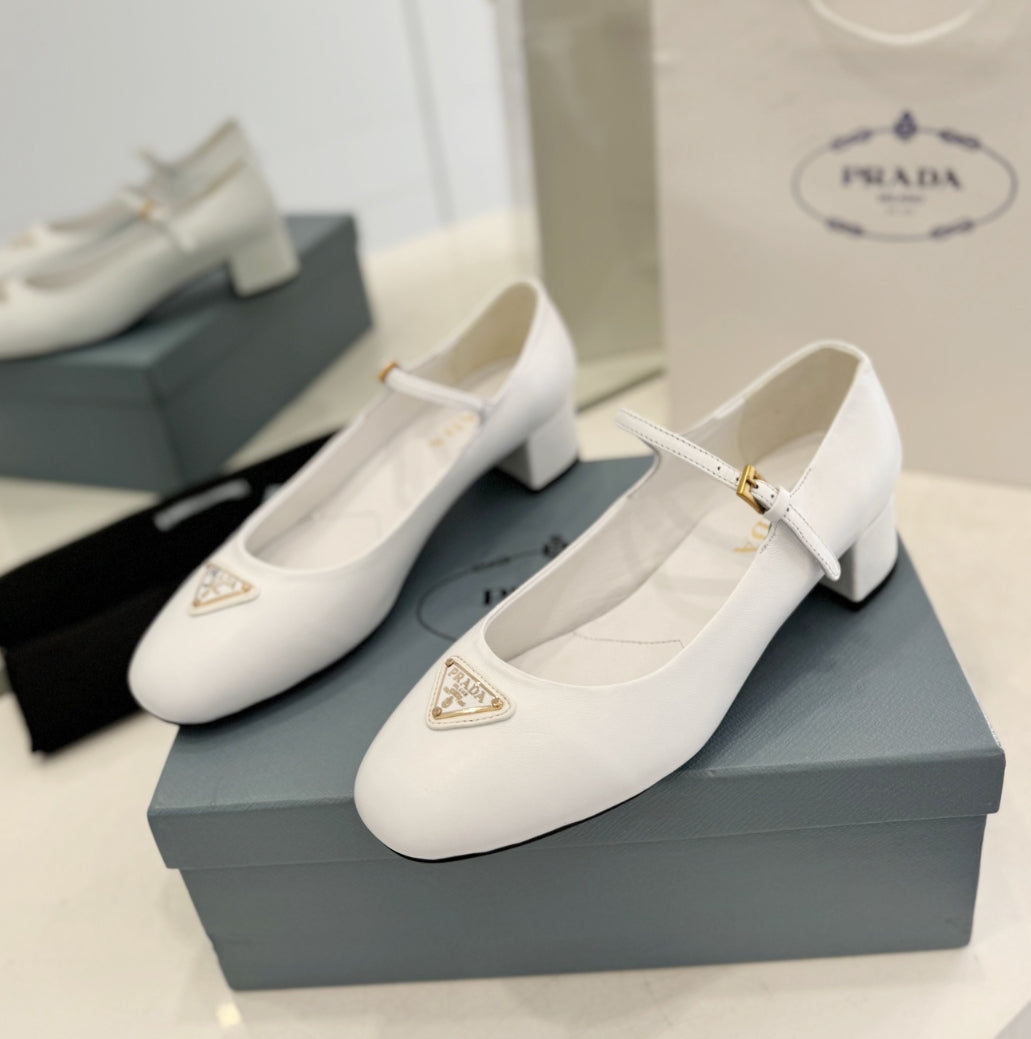 Luxury PradaBallerina Pumps 40 White Lambskin