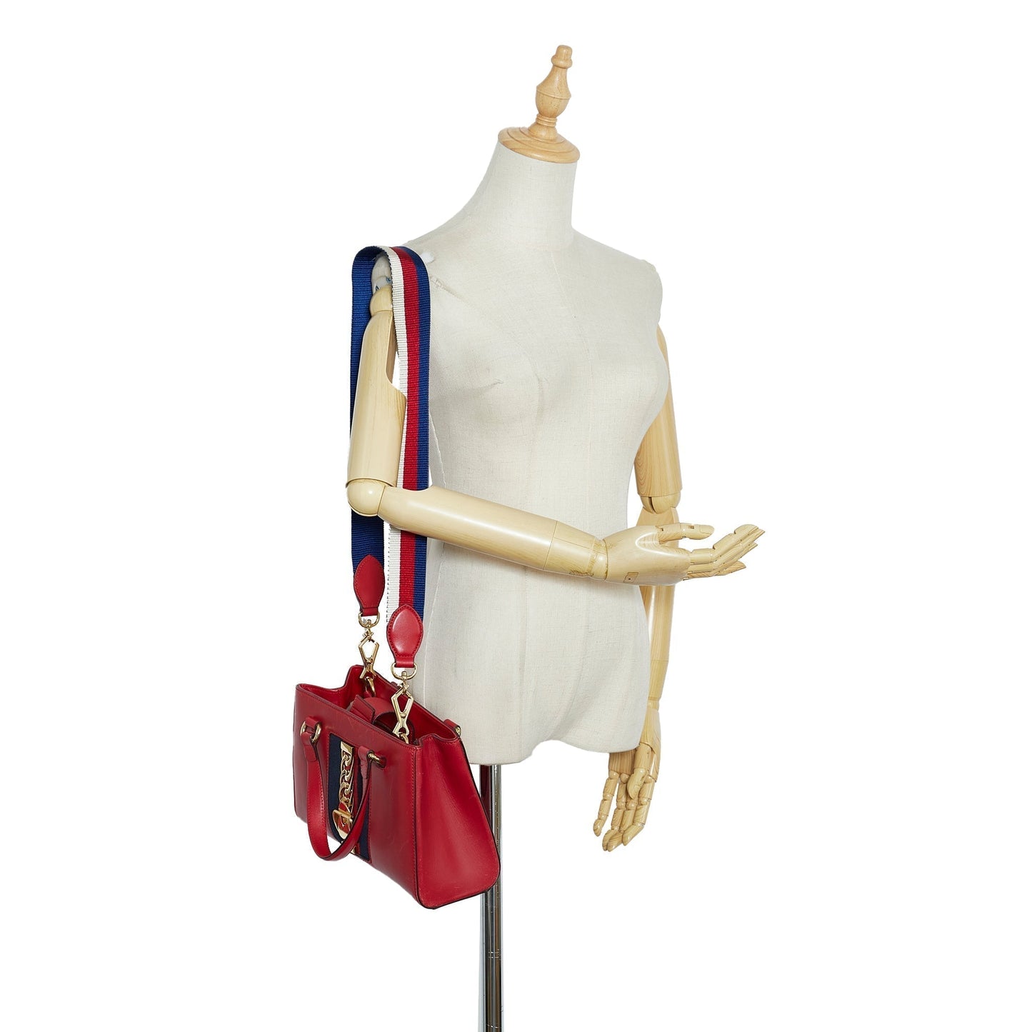 Luxury Gucci Sylvie Satchel Red