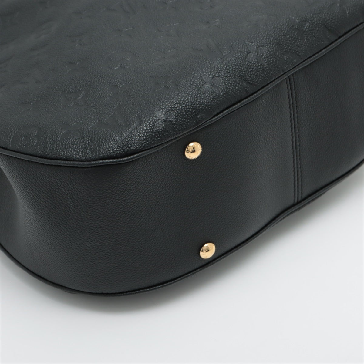 Louis Vuitton Monogram Amplant Spontaneous M42819