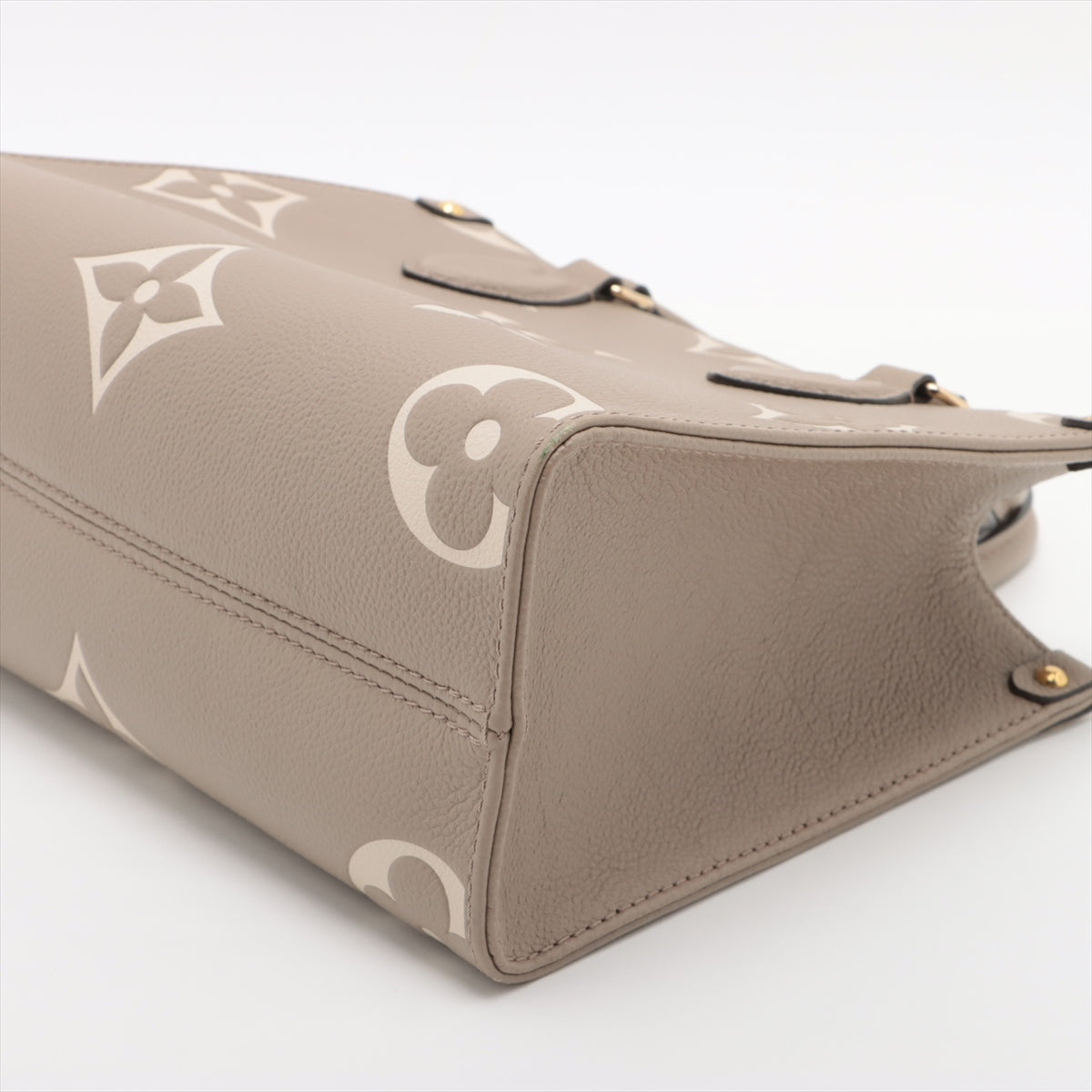 Louis Vuitton bicolor monogram implant onzagor PM M45779  reaction at