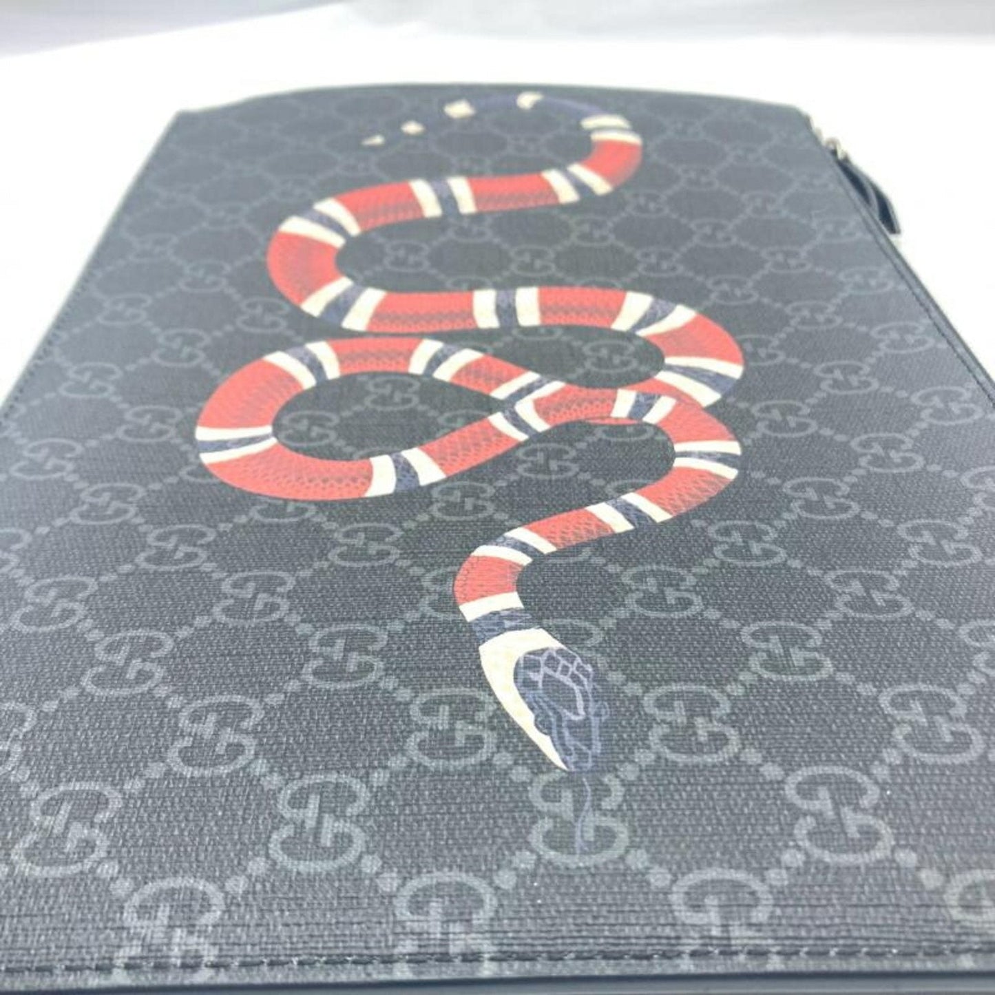 Gucci  Canvas Clutch Bag ()