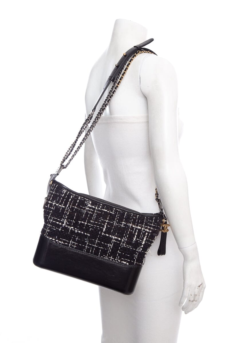 Luxury Chanel 2018/19 Black Tweed and Calfskin Gabrielle Hobo Handbag