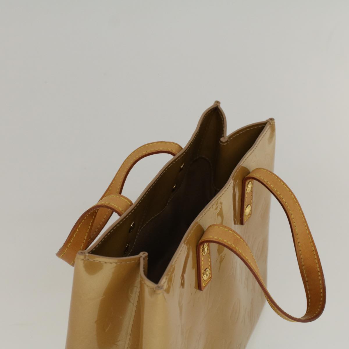 Louis Vuitton Reade  Patent Leather Handbag ()