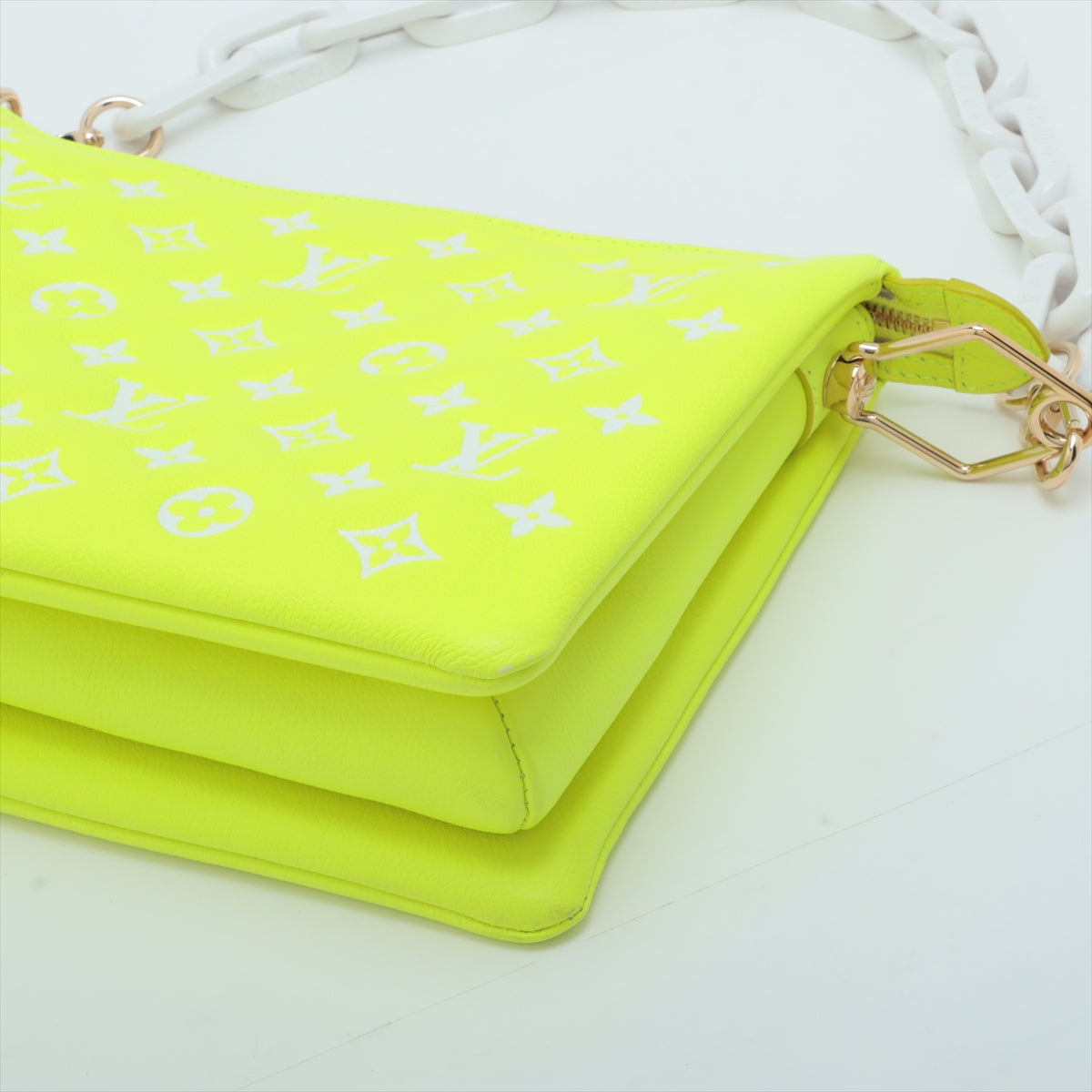 Louis Vuitton Monogram Embos Kusan PM M20843  a luxury  store