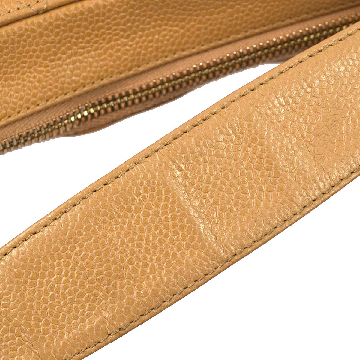 Luxury Chanel 2004-2005 Beige Caviar Skin Hobo Shoulder Bag