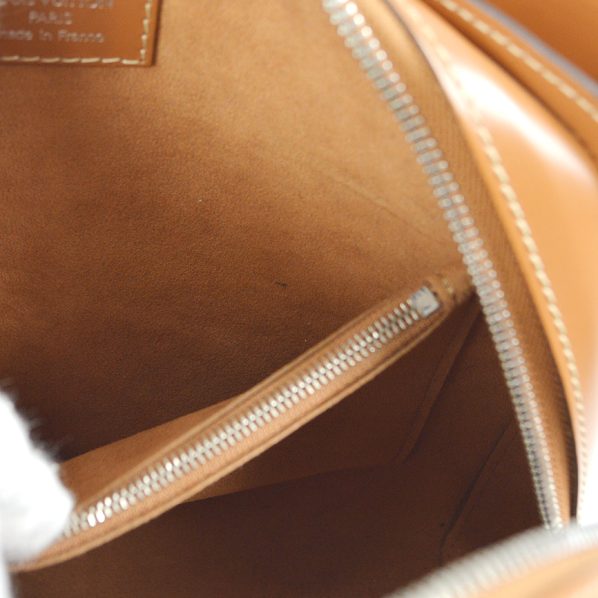 Louis Vuitton 2006 Pont Neuf Epi Cannelle M5205I