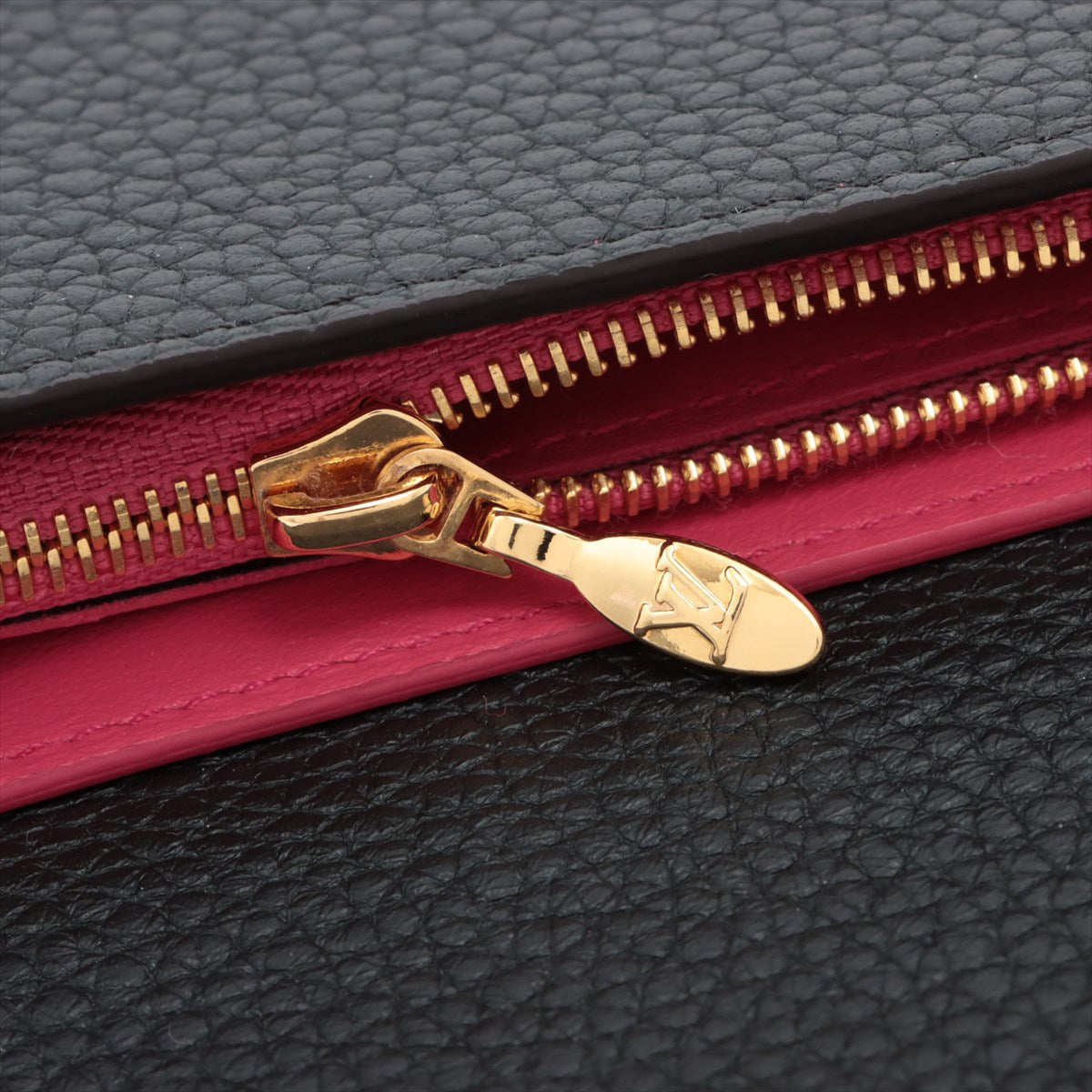 Louis Vuitton  Portfolio Capsine M61248 Noneir  Hot Pink Long  Reaction Wallet