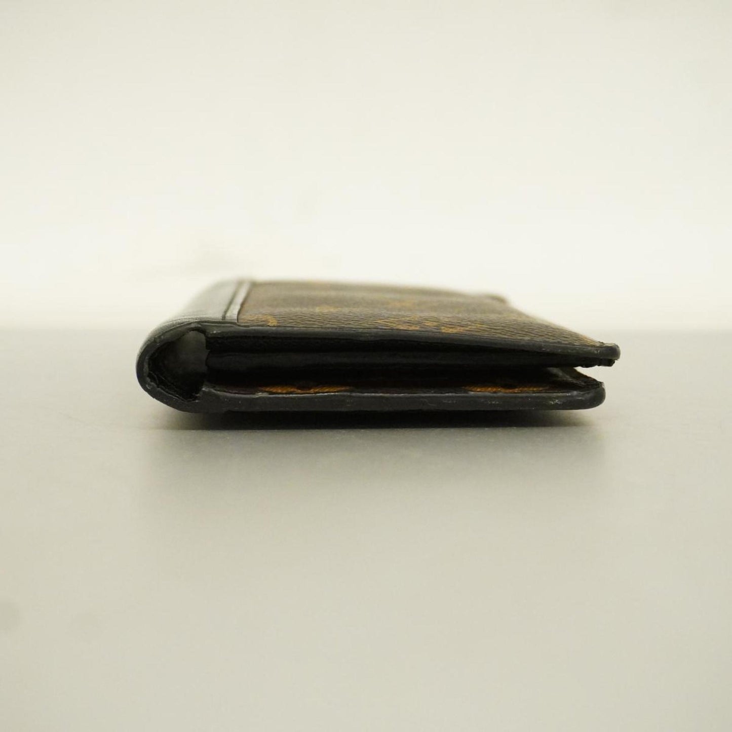 Louis Vuitton Brazza  Canvas Wallet  ()