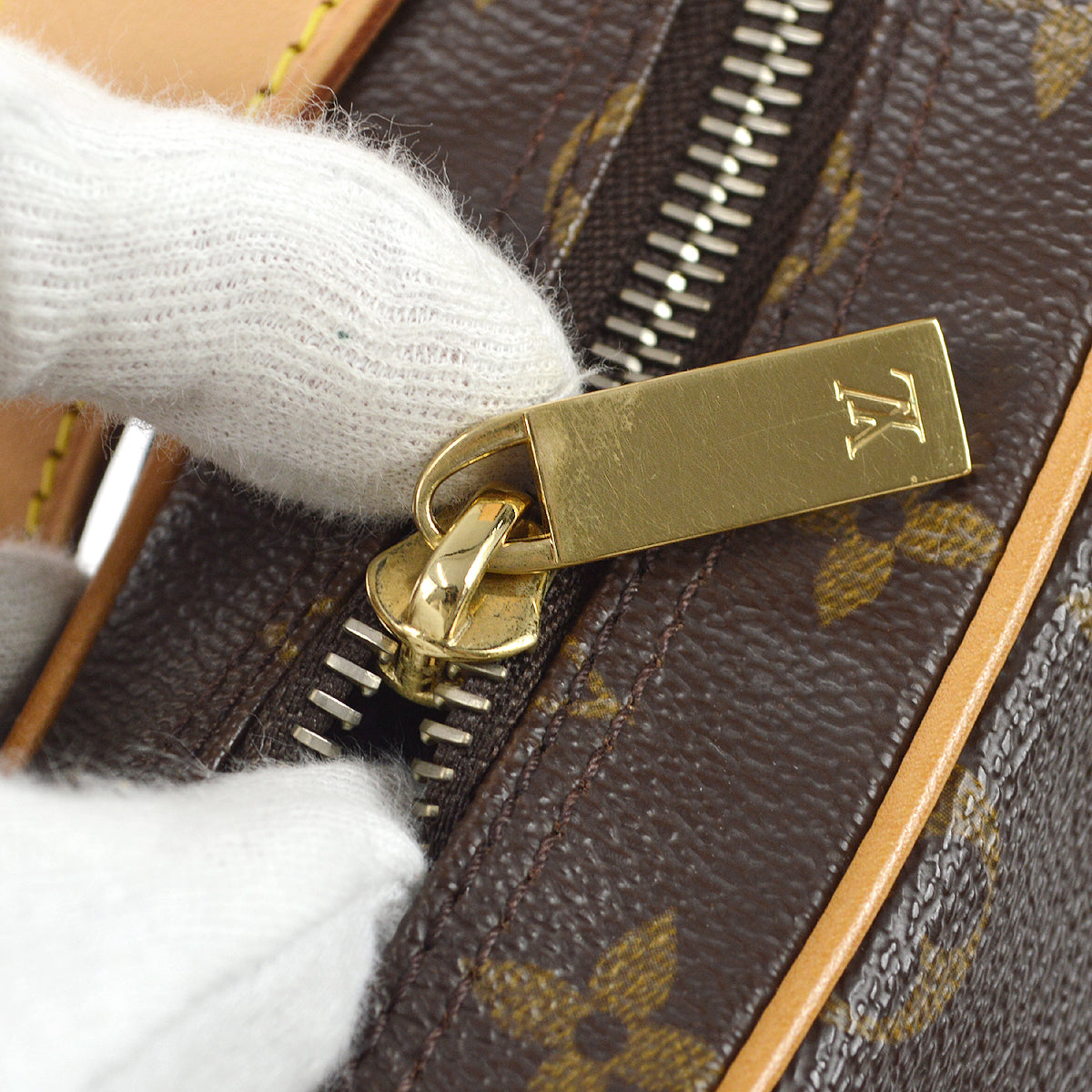 Louis Vuitton 2003 Croissant MM Monogram M51512
