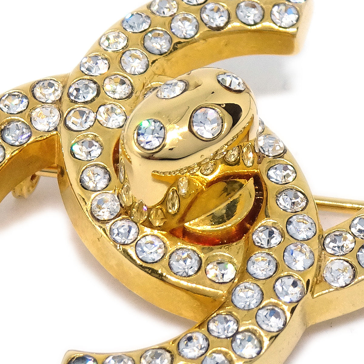 Luxury Chanel 1997 Brooch Pin Gold