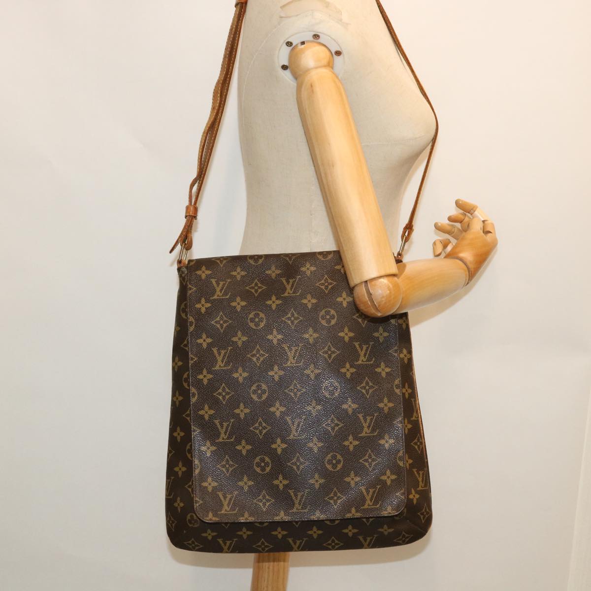 LOUIS VUITTON Monogram Musette Shoulder Bag M51256 LV ac2217