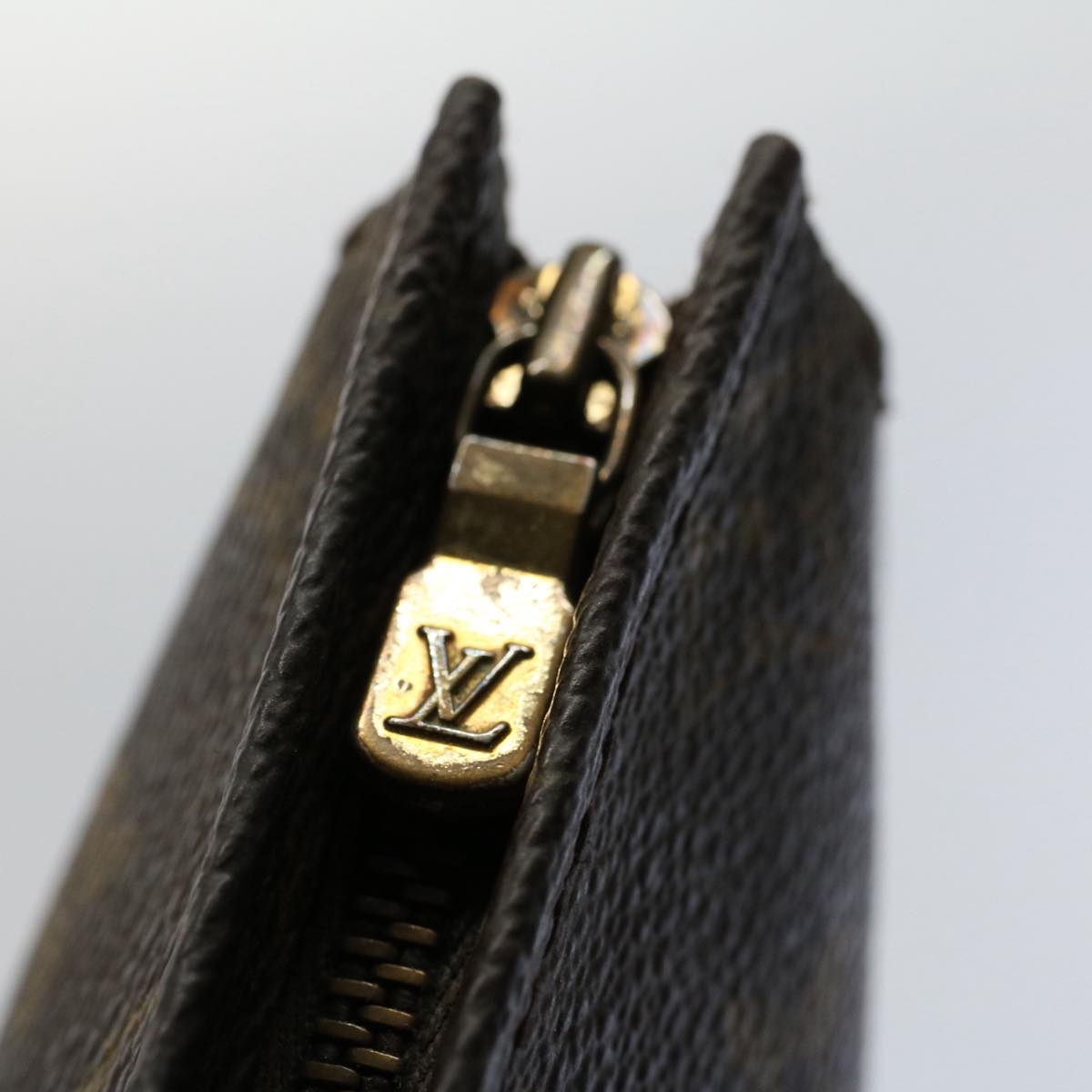 LOUIS VUITTON Monogram Poche Toilette 19 Pouch M47544 LV ac2241