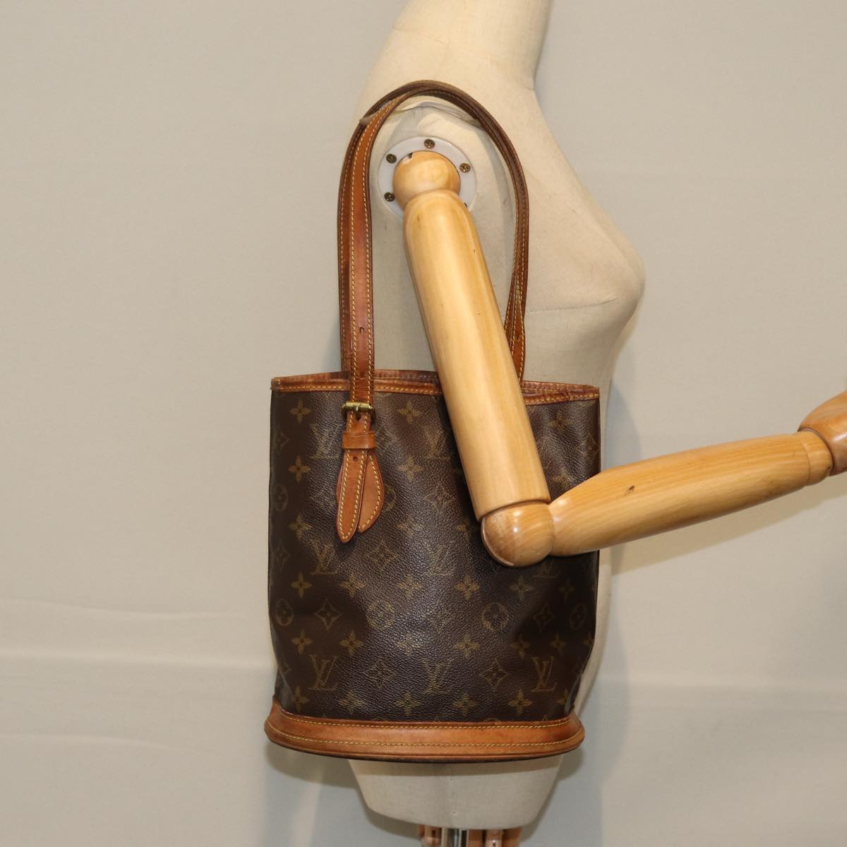 LOUIS VUITTON Monogram Bucket PM Shoulder Bag M42238 LV ac3132